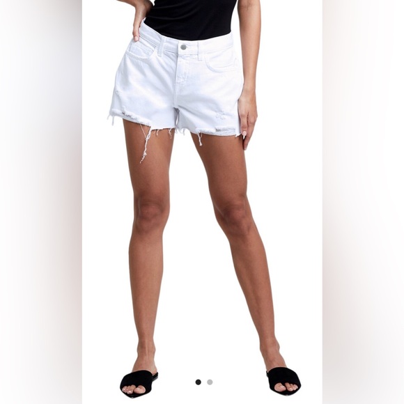 NWT L'AGENCE Audrey Mid-Rise Short in White Size 25 Color: BLANC DESTROYED - Picture 1 of 5